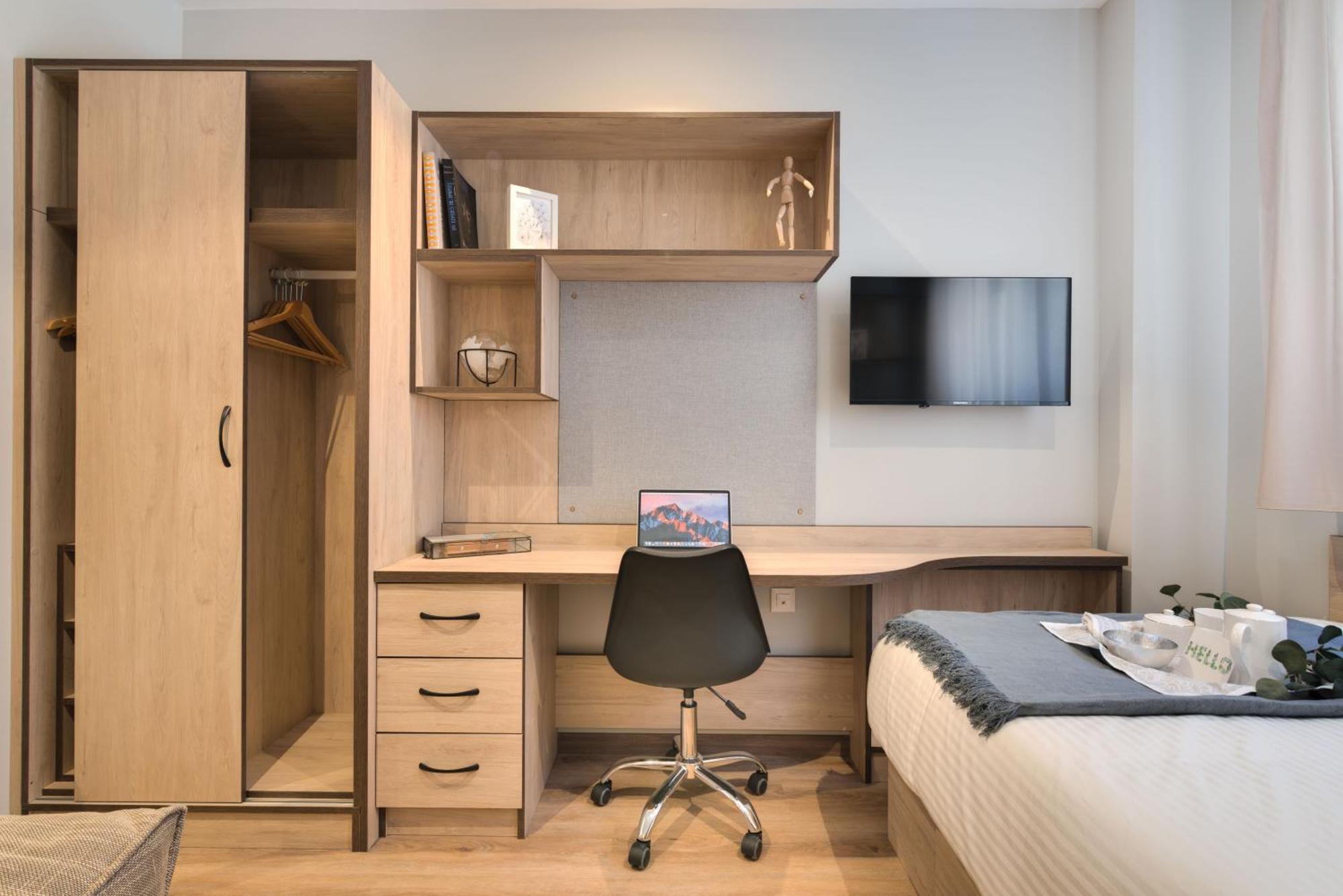 Livensa Living Pamplona Albergue Juvenil 外观 照片
